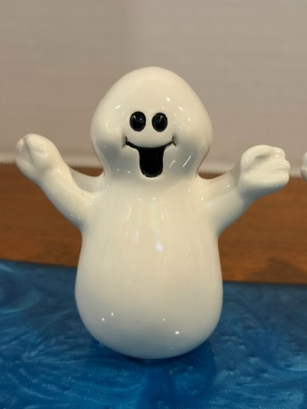 Set of 3 Halloween Ghost Ceramic Napkin Rings - Picture 2 of 6